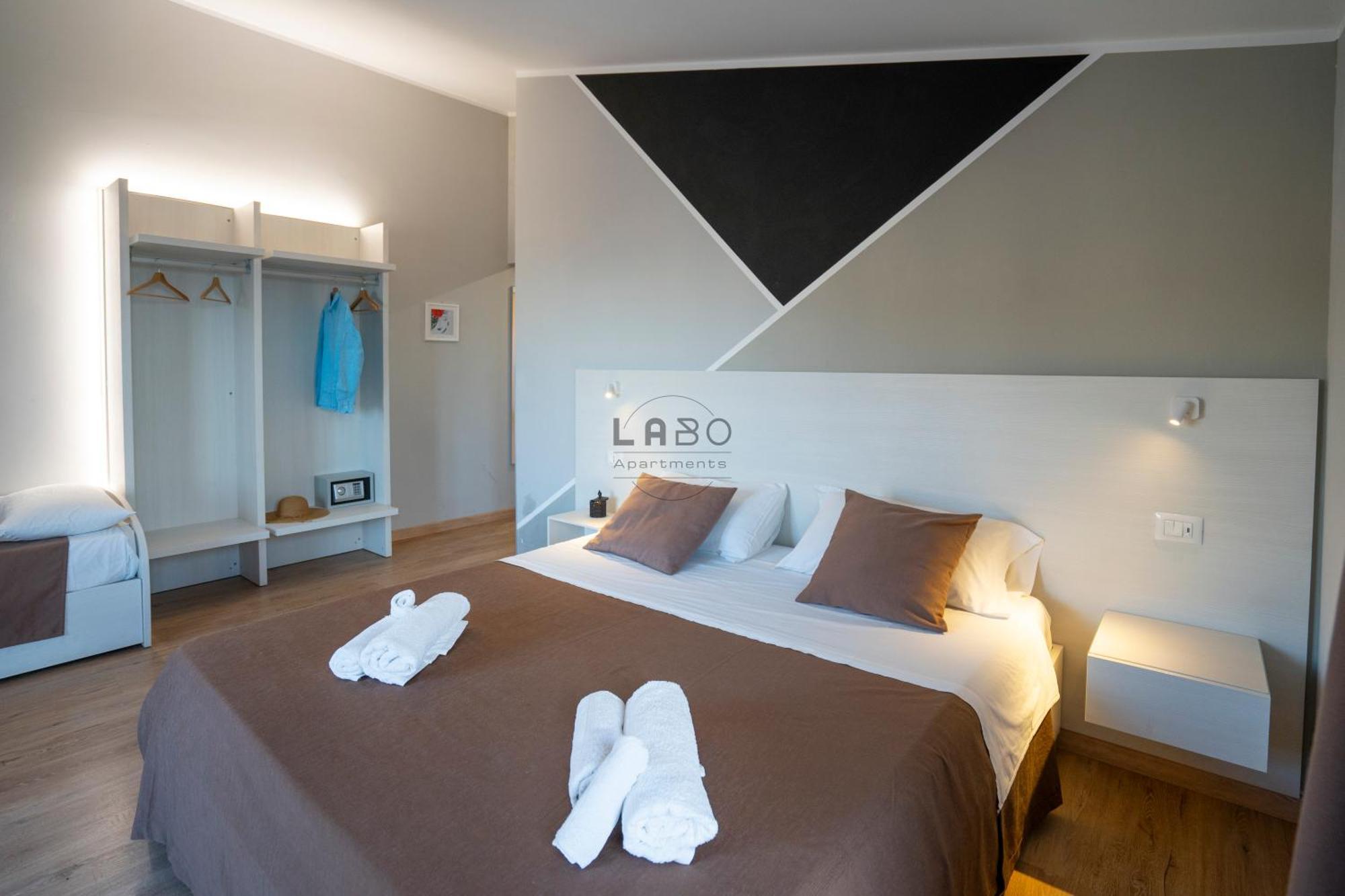 Agape Rooms In โตรเปอา ภายนอก รูปภาพ